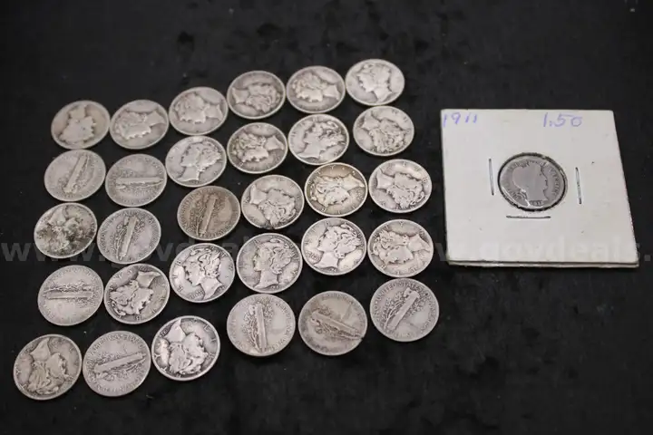 Lot of (52) US &#x26; Foreign Coins