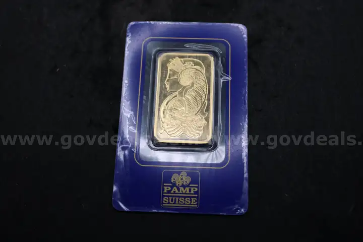 Lot of (1) Suisse Bar
