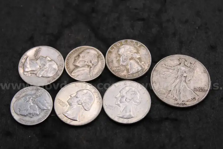 Lot of (7) US Coins &#x26; (4) US Coin Sets