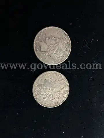 TWO DOLLAR COINS:  (1) 1921 MORGAN DOLLAR: (1) 1922 PEACE DOLLAR & SIXTY-SIX KENNEDY HALF DOLLAR COINS, 1965-1969