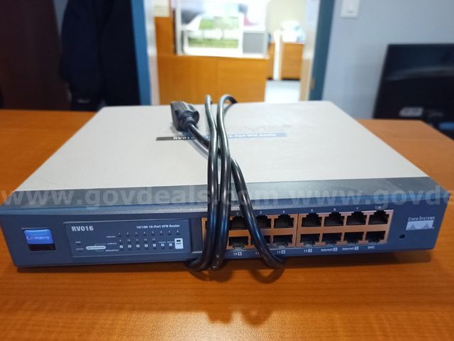 Linksys RV016 Router