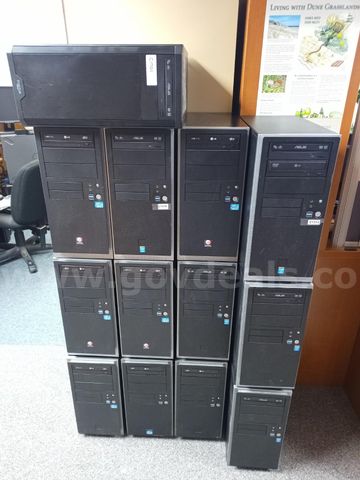 Lot of 13 Windows Desktop PC&#x27;s