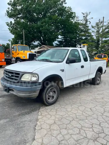 2003 Ford F-150 XL SuperCab 4WD