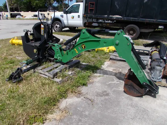 John Deere 375 Backhoe attachment