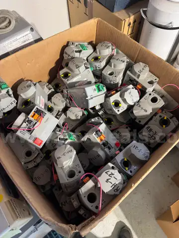 62 PCS SIEMENS 587-102 PREDATOR VAV ACTUATOR