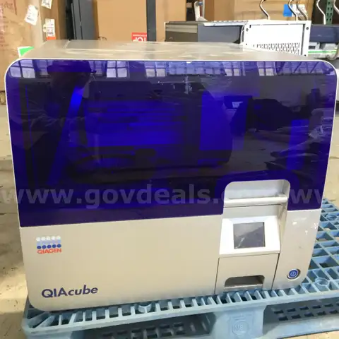 QIAGEN QIACUBE AUTOMATED DNA/RNA PURIFICATION SYSTEM