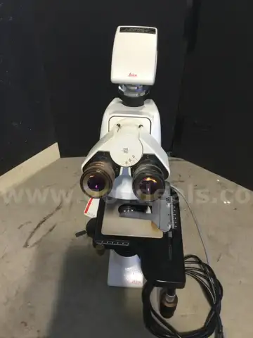LEICA DM 1000 MICROSCOPE