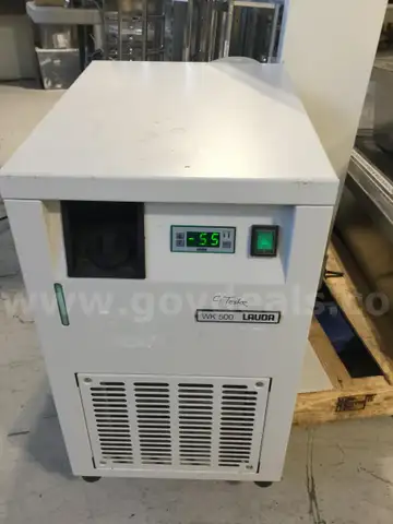 LAUDA LWG 732 REFRIDGERATED RECIRCULATING CHILLER