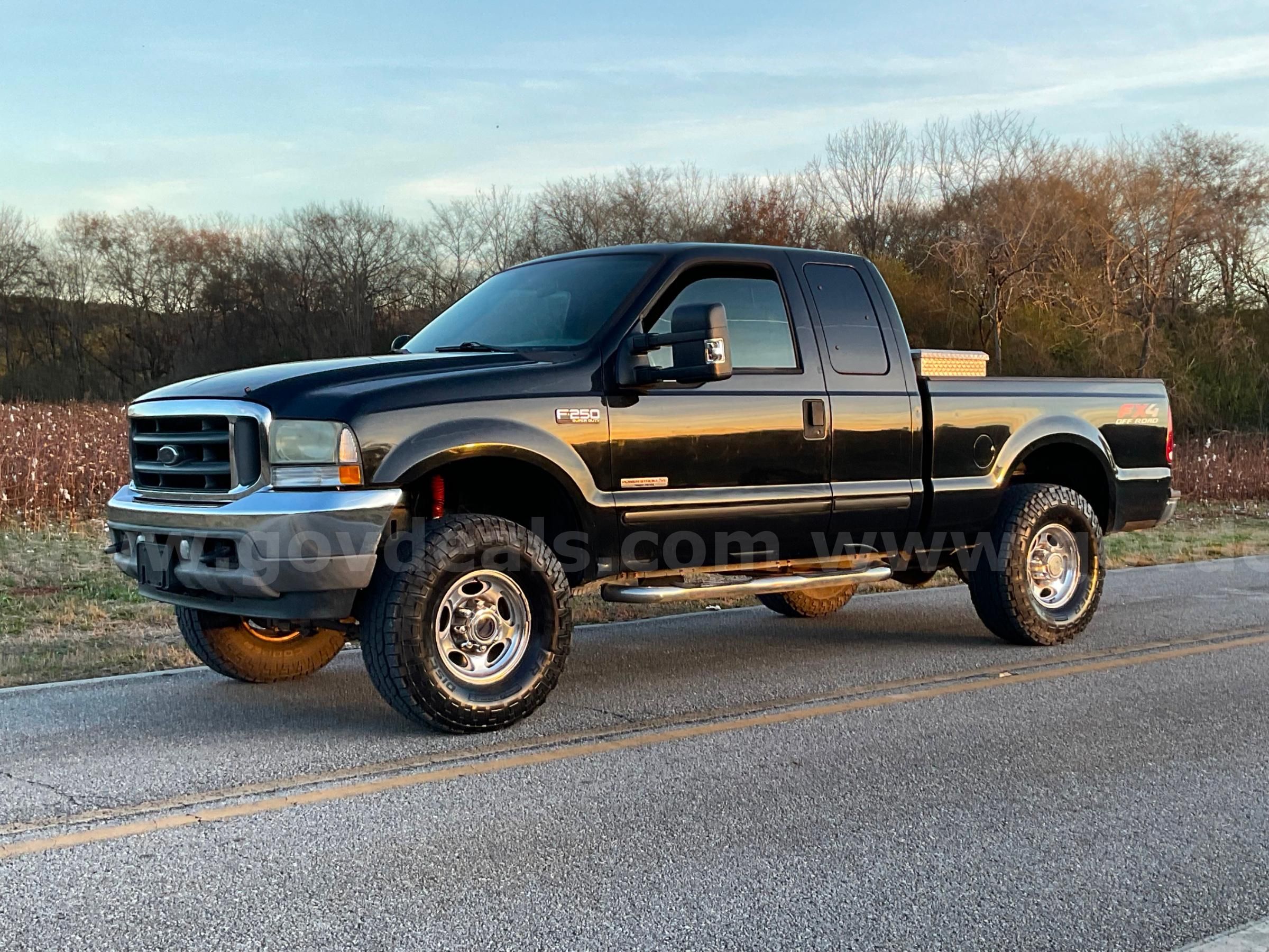 Photo of a 2003 Ford F-250 SD