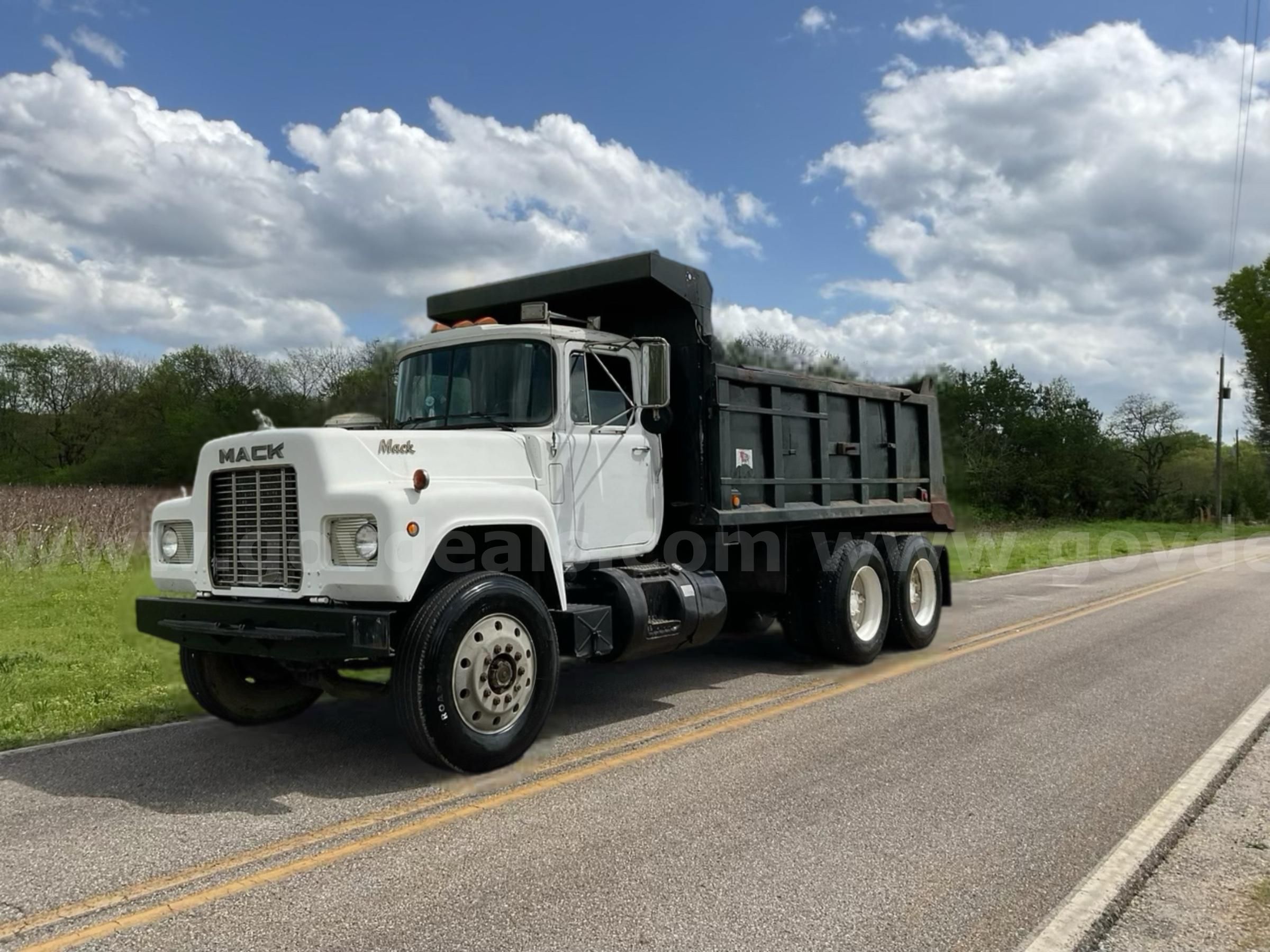 24601_444_287b04fa-3aed-4efb-