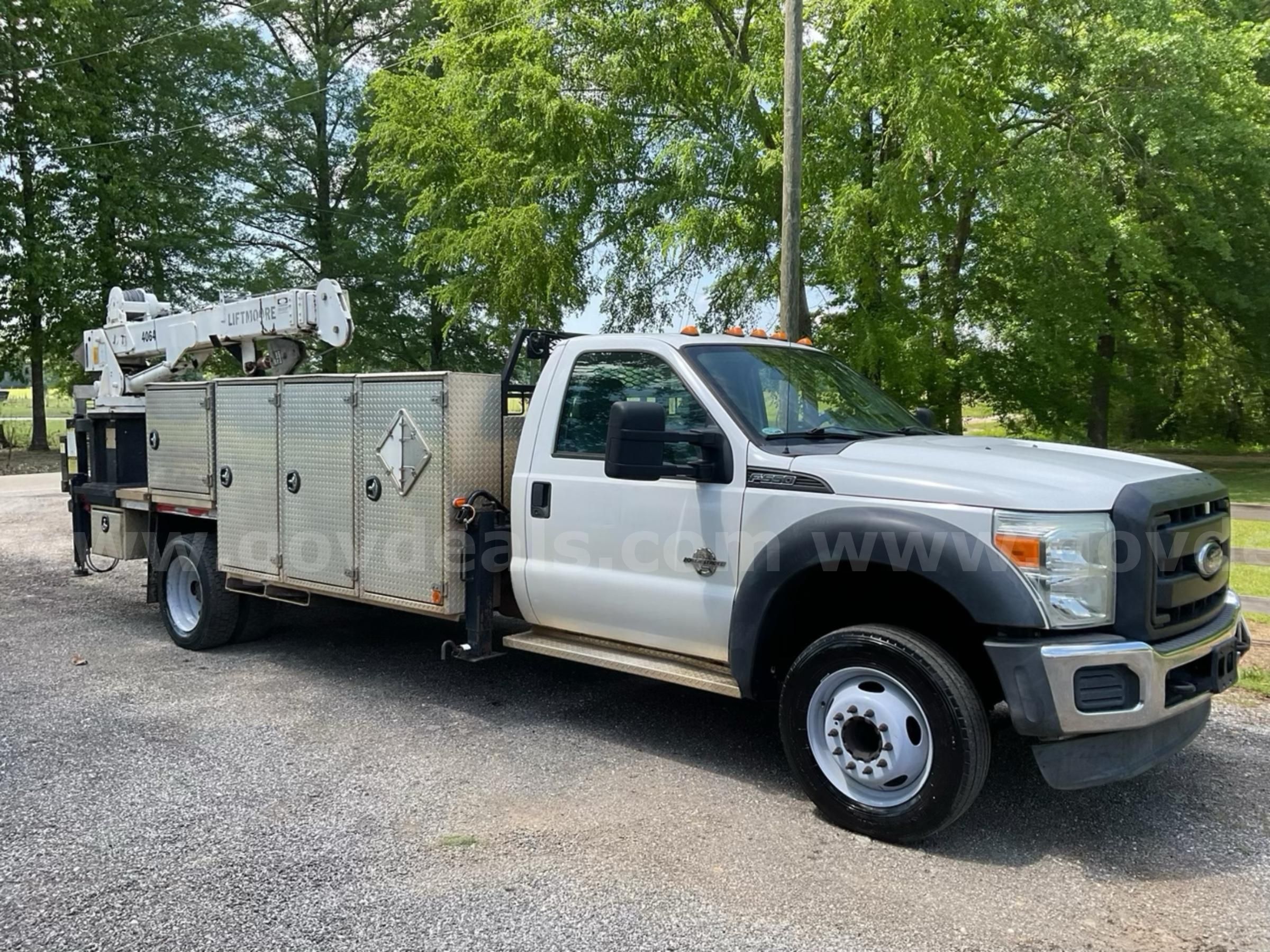 Photo of a 2015 Ford F-550