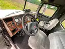 2001 Peterbilt 330 ( VIDEO ATTACHED)