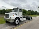 2001 Peterbilt 330 ( VIDEO ATTACHED)
