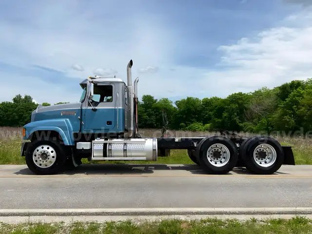 2016 Mack CHU613 (VIDEO ATTACHED)
