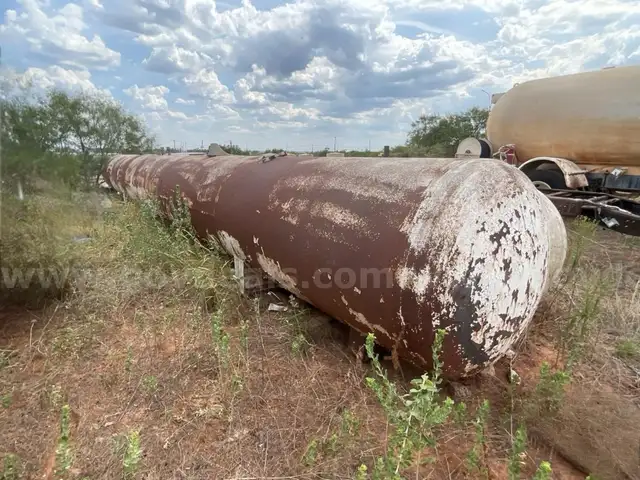 4,000 Gallon Out of Service Propane Tank