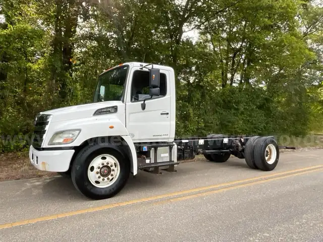 2013 Hino Cab &#x26; Chassis Automatic Transmission