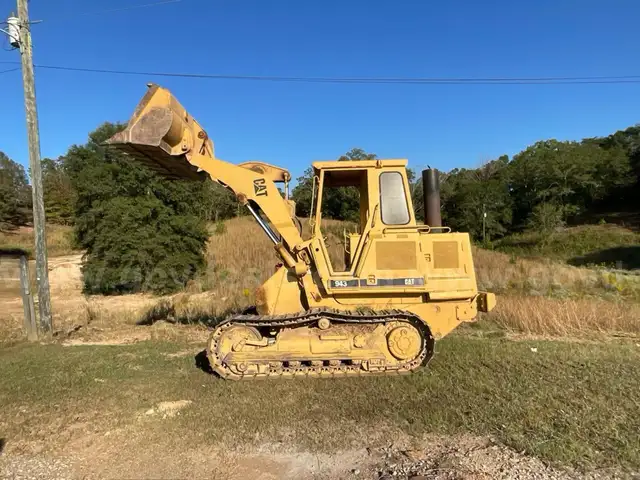 Cat 943 Crawler Loader ( Video Attached)