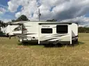 2013 Keystone Copper Canyon 275FWBHS Camper/ Travel Trailer