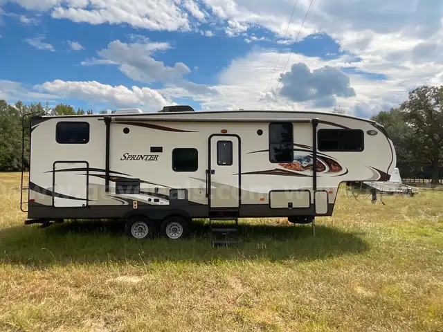 2013 Keystone Copper Canyon 275FWBHS Camper/ Travel Trailer