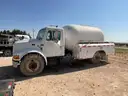 1999 International 4700 with 2,400 Gallon Tank (25,500 GVW)
