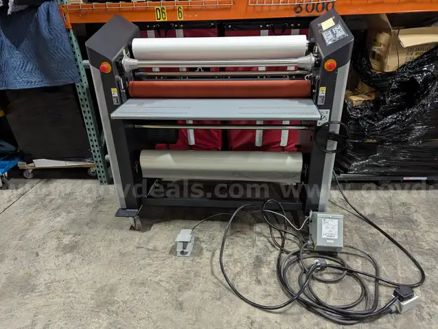 GBC Spire III 44T 44&#x22; Wide Format Laminator with two rolls included
