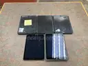 Lot of 5 Ipads
