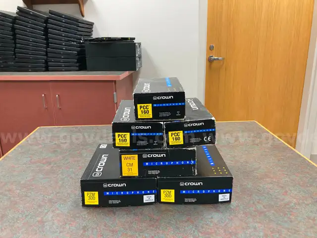 Lot of 6 Crown Microphones