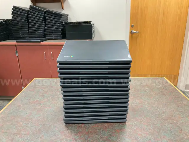 Lot of 15 Lenovo 100e Chromebooks
