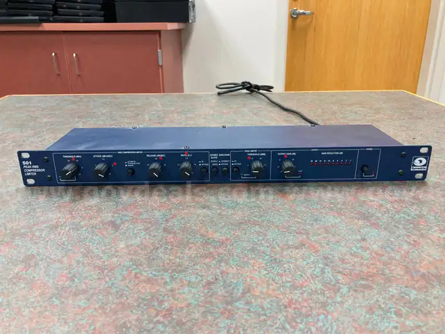 Symetrix 501 Peak-RMS Compressor/Limiter
