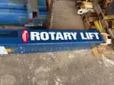 Automotive Lift