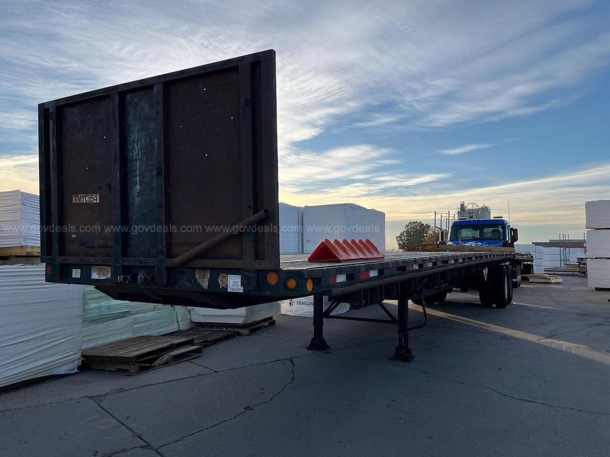 2005 Lufkin 45 Ft T/A Flatbed Trailer | AllSurplus