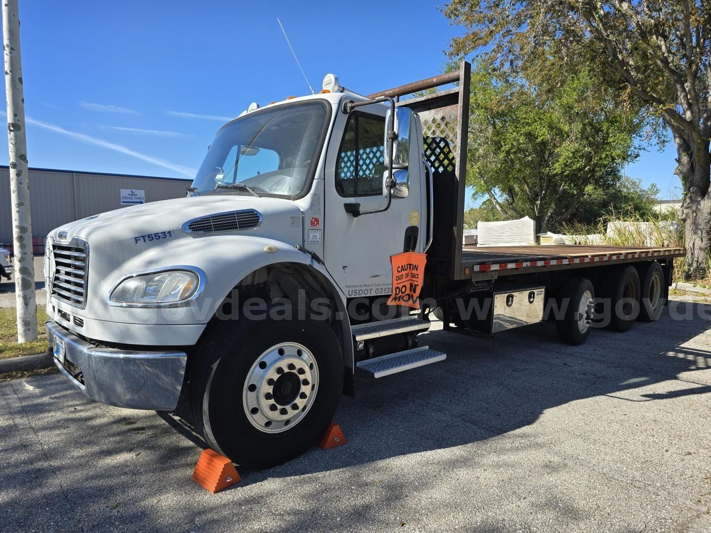 Photo of a 2011 Freightliner M2 106