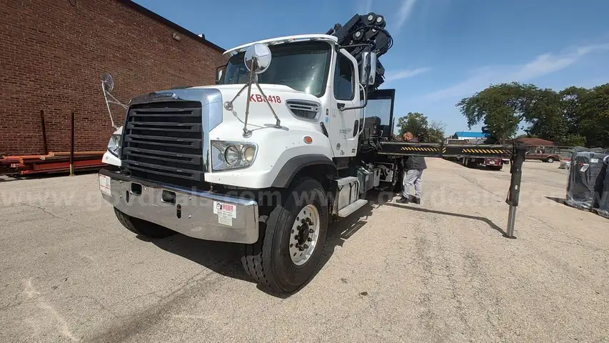 2014 Freightliner 114SD T/A Flatbed w/ Hiab XS 322 HIPRO Knuckle Boom