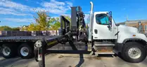 2015 Freightliner 114SD Tri/A Flatbed Truck w/ Hiab 322-E5 Knuckleboom
