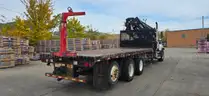 2015 Freightliner 114SD Tri/A Flatbed Truck w/ Hiab 322-E5 Knuckleboom