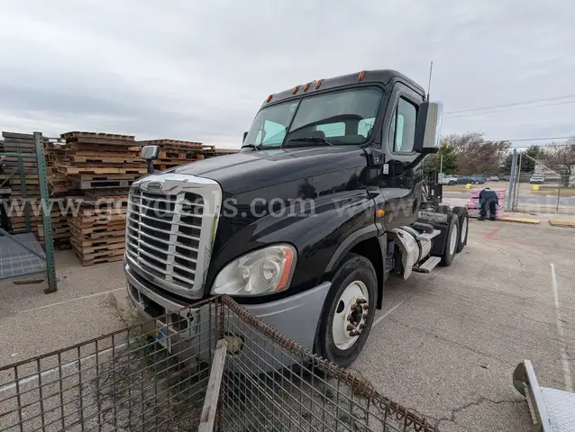 2015 Freightliner Cascadia  CA125 T/A Day Cab Truck Tractor-Inoperable