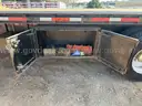 2006 Kenworth T800 T/A Flatbed w/ Cleasby Roofing Conveyor