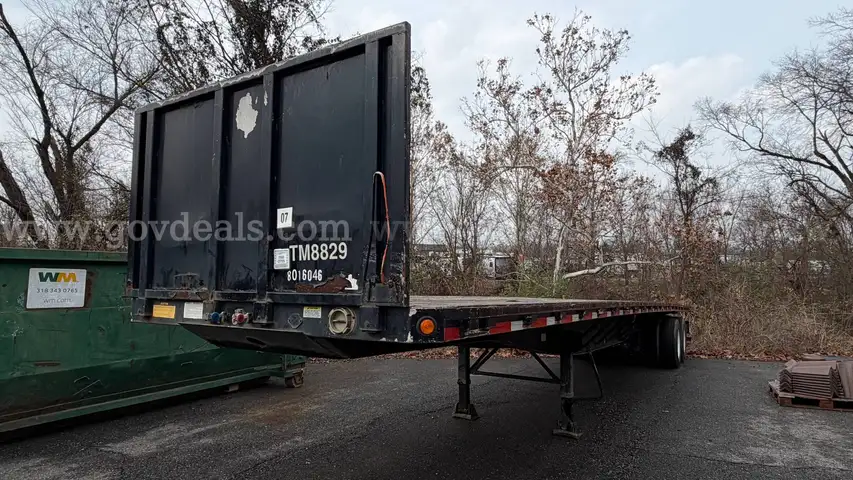 2004 Lufkin FL-11 T/A Flatbed Trailer