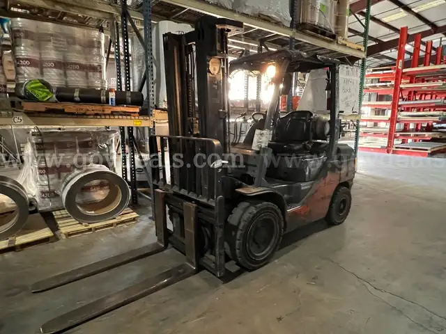 2012 Toyota 8FGU30 Pneumatic Tire Forklift