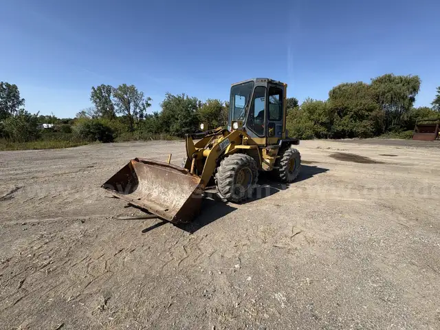Komatsu WA70-1 Wheel Loader