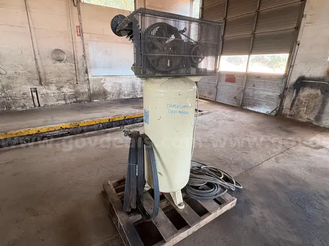 Ingersoll Rand 14.4 CFM 2340 Air Compressor