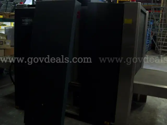 6 SECURITY CHECKPOINT X RAY MACHINES