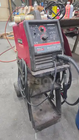 Lincoln Electric Weld-Pak 155 Arc Welder with rolling cart.