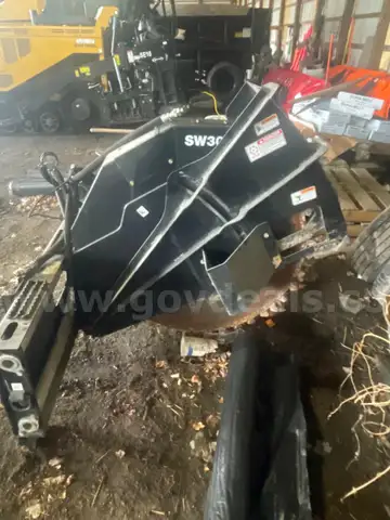 2021 24&#x22; road saw