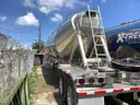 #2 - Polar Tank Int’l 1040 Dry Cube Semi Tank Trailer, Tandem Axle with 66,000 GVW