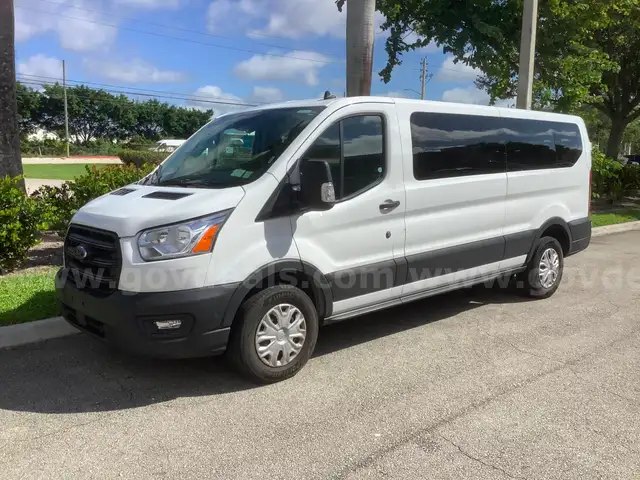 2022 Ford Transit 350 Wagon Low Roof XLT w/Sliding Pass. 148-in. WB, 12-Passenger