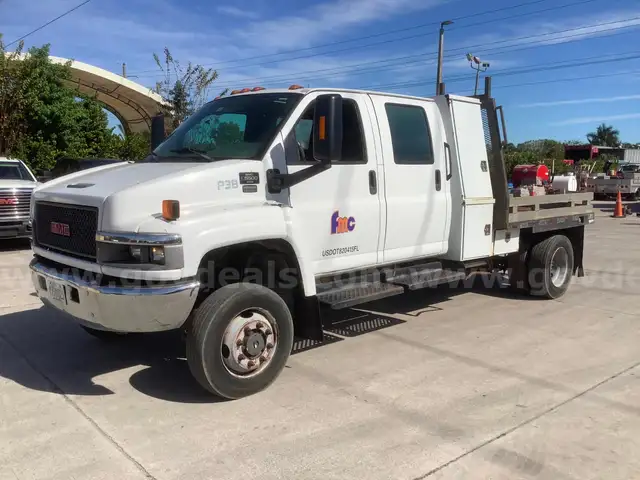 2008 GMC C5500 TOPKICK 4X4 DURAMAX 6.6L DIESEL, (C5E044) Crew Cab Flat Bed