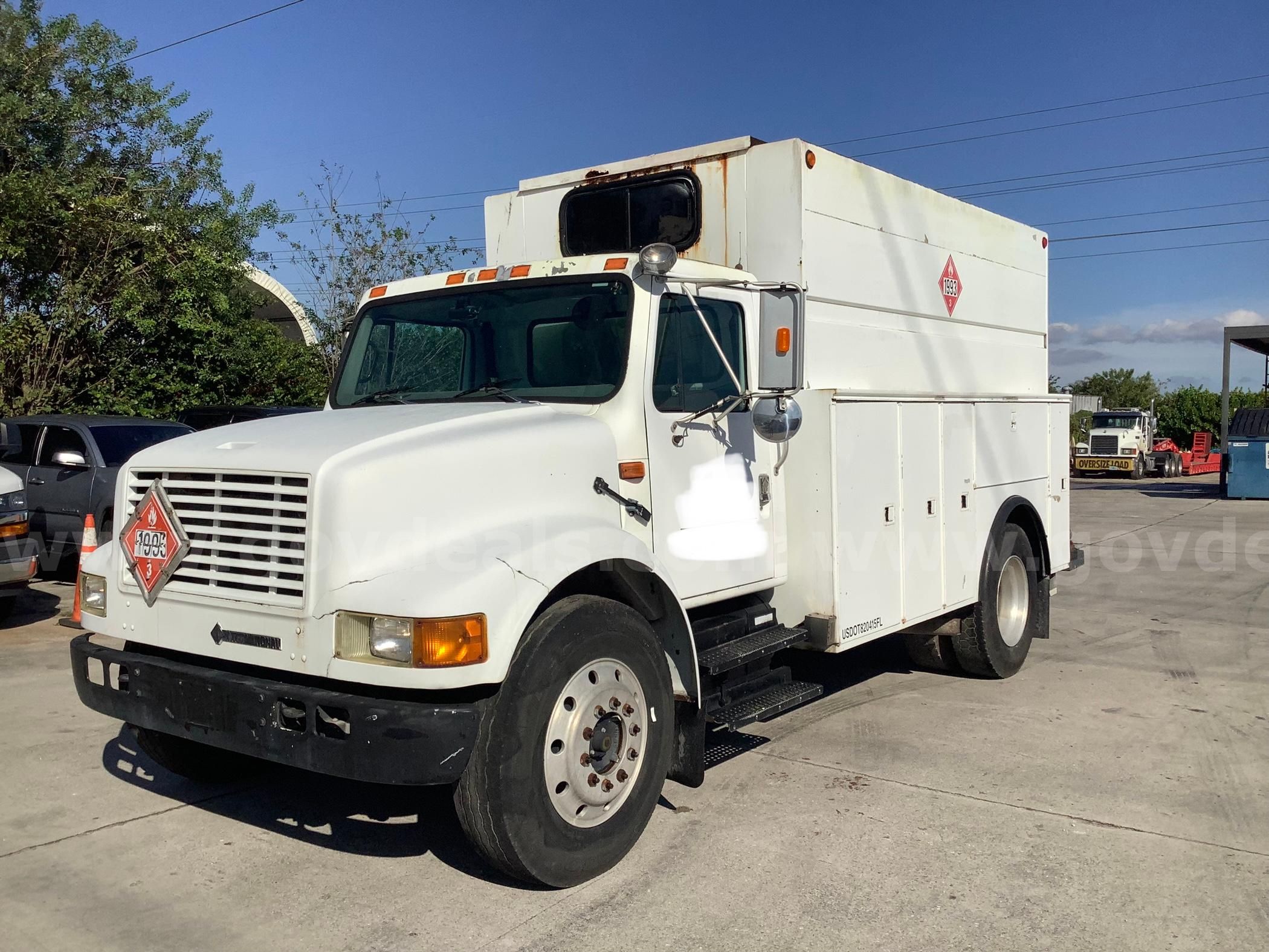 Photo of a 1998 International 4700