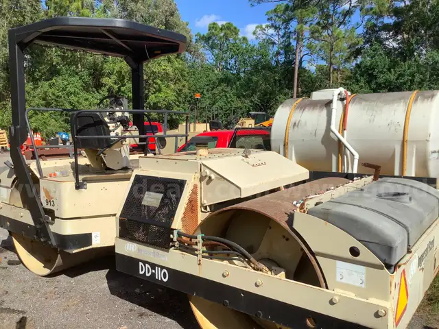 Asphalt Roller, Ingersoll-Rand DD-110, Double Drum Vibratory, Cummins Diesel with Spray System