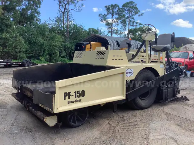 BLAW-KNOX PF-150 ASPHALT PAVER, Deutz Diesel, 8&#x2019;-13&#x2019; Paving Width